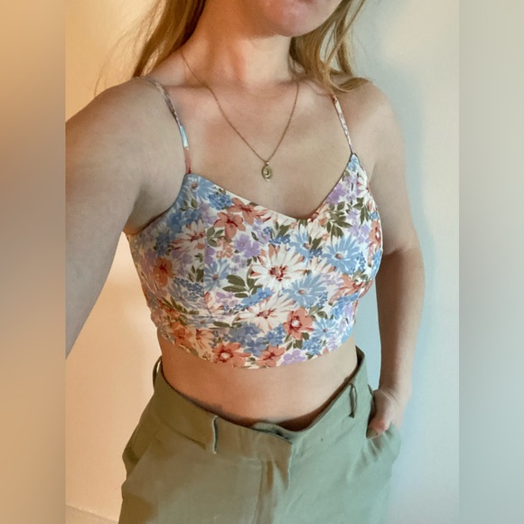 Stradivarius floral crop top - worn once size S - Picture 2 of 4